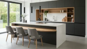 Lees meer over het artikel Keuken met zitgedeelte in werkblad: maatwerk kopen